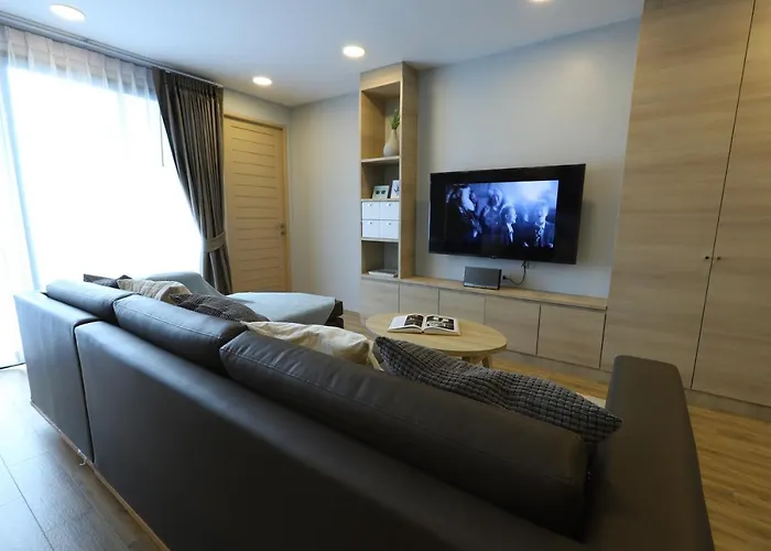 Glory Sukhumvit -asoke- Prompong- Bts- Mrt * Bangkok
