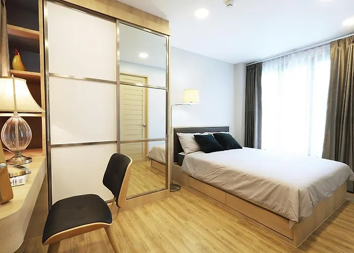 Glory Sukhumvit -asoke- Prompong- Bts- Mrt Aparthotel *